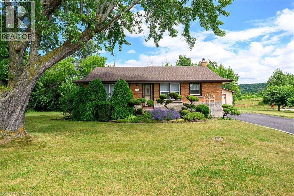 220 WINONA Road, Stoney Creek, Ontario