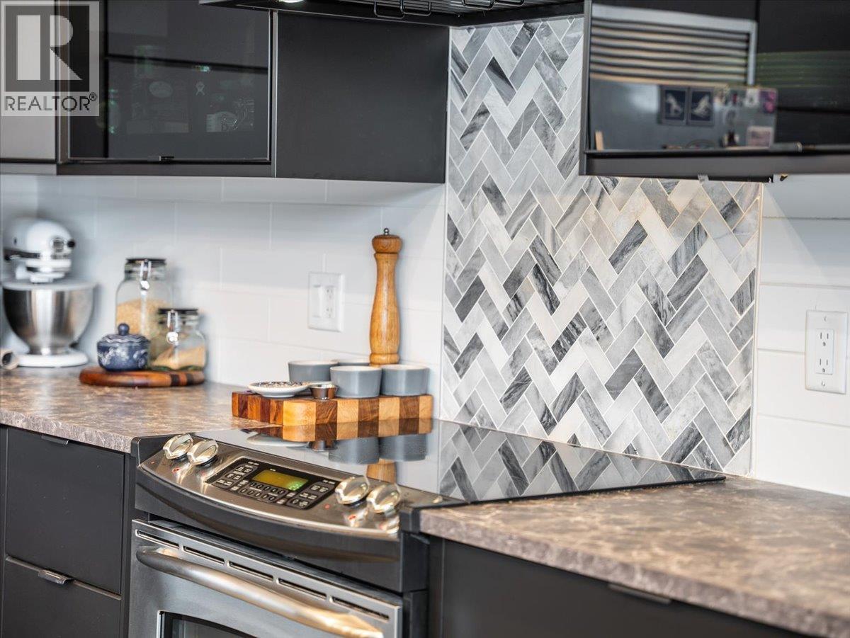 941 Redstone Drive, Rossland, British Columbia  V0G 1Y0 - Photo 12 - 10371133