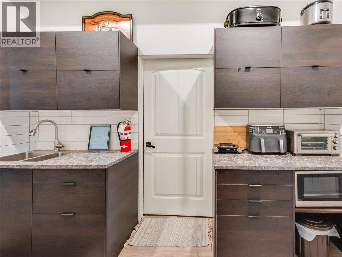 941 Redstone Drive, Rossland, British Columbia  V0G 1Y0 - Photo 51 - 10371133