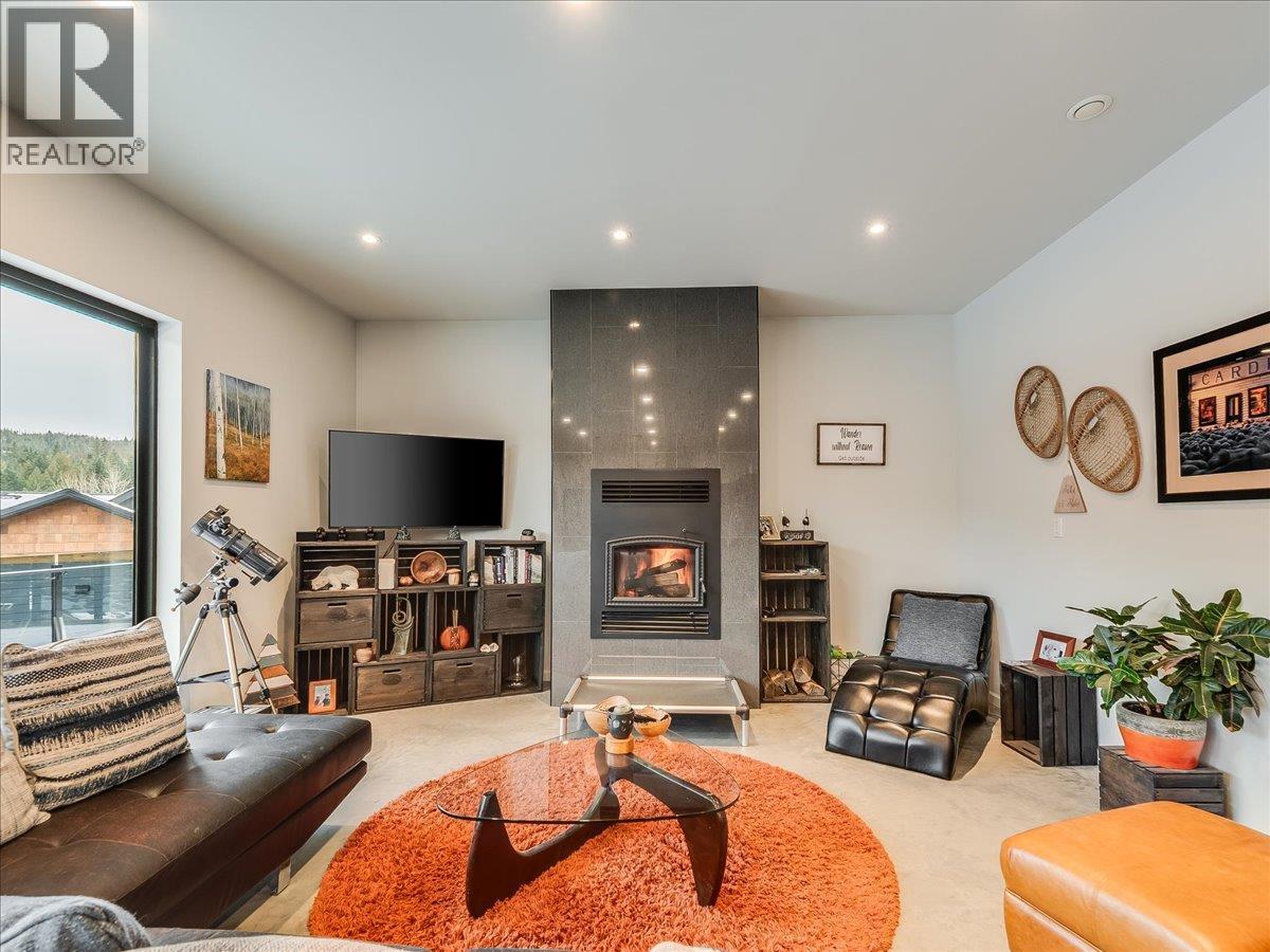 941 Redstone Drive, Rossland, British Columbia  V0G 1Y0 - Photo 17 - 10371133