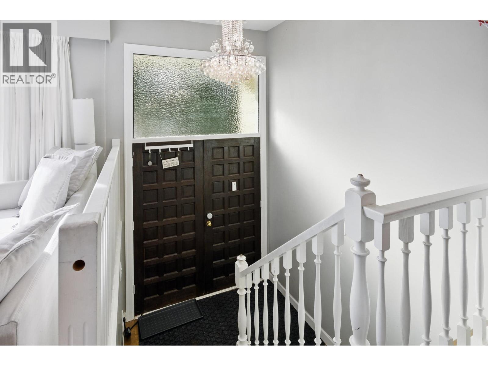 4938 Redonda Drive, North Vancouver, British Columbia  V7R 3J9 - Photo 14 - R3073854