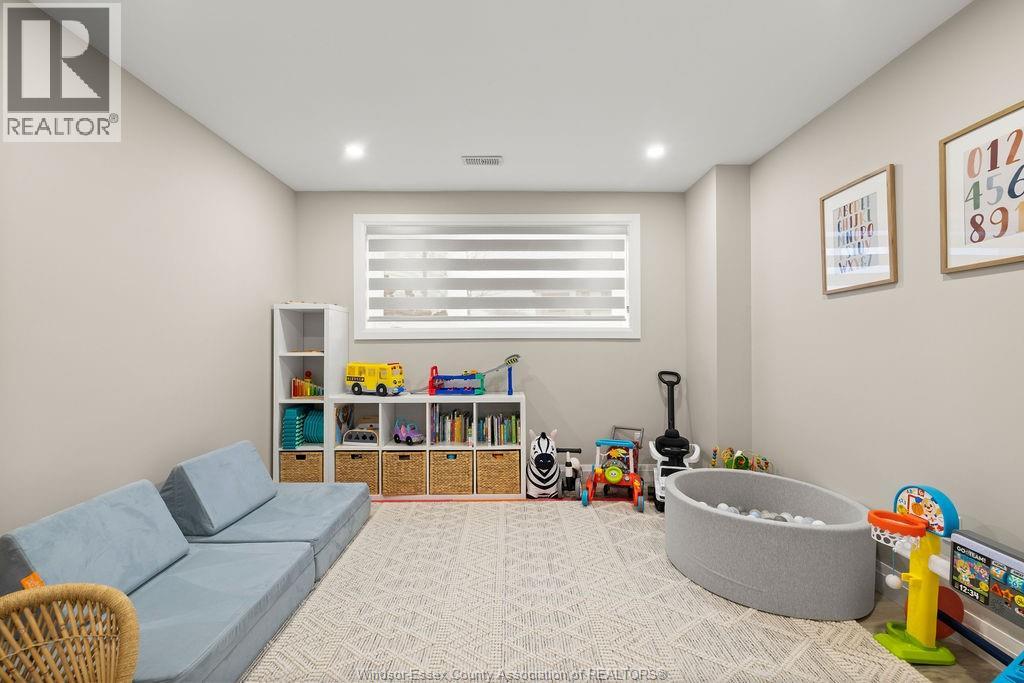 1003 Chateau Avenue, Windsor, Ontario N8P 0E6 - Photo 37 - 25031709