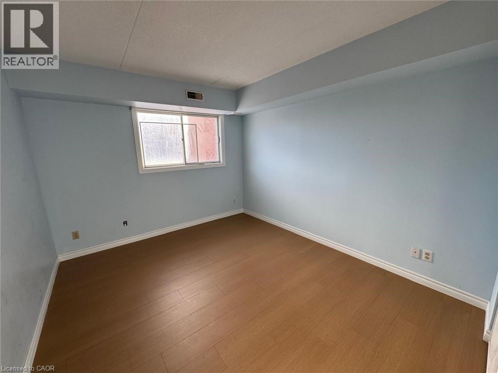 3085 Kingsway Drive Unit# 6, Kitchener, Ontario  N2C 2P1 - Photo 14 - 40793664