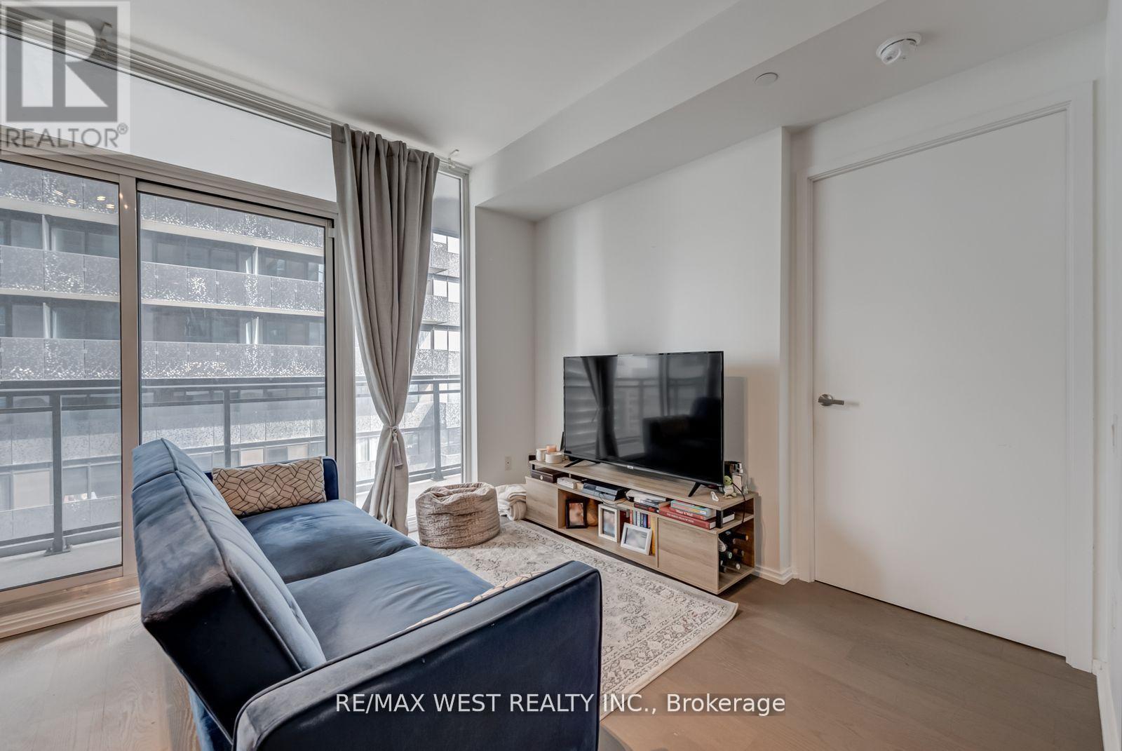 3011 - 45 Charles Street E, Toronto, Ontario  M4Y 1S2 - Photo 3 - C12634628