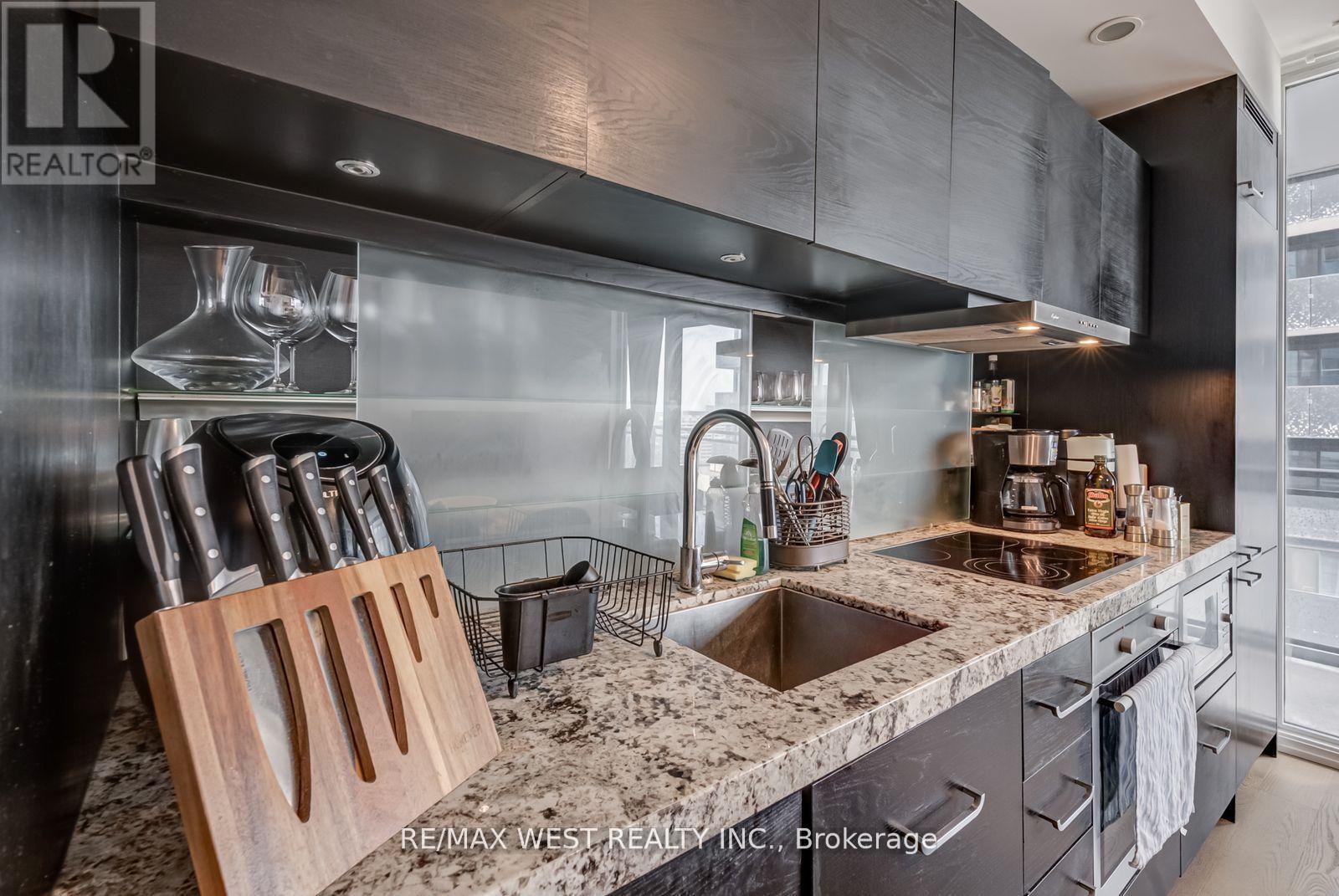 3011 - 45 Charles Street E, Toronto, Ontario  M4Y 1S2 - Photo 8 - C12634628