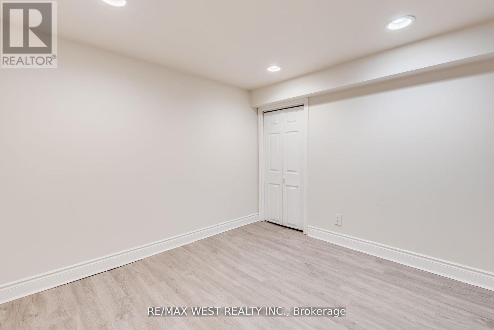 Lower - 606 Conacher Drive, Toronto, Ontario  M2M 3N1 - Photo 13 - C12634648