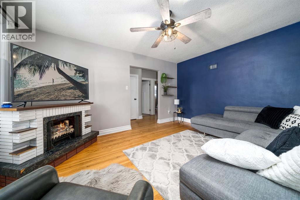 166 12 Street Se, Medicine Hat, Alberta T1A 1V2 - Photo 8 - A2274396