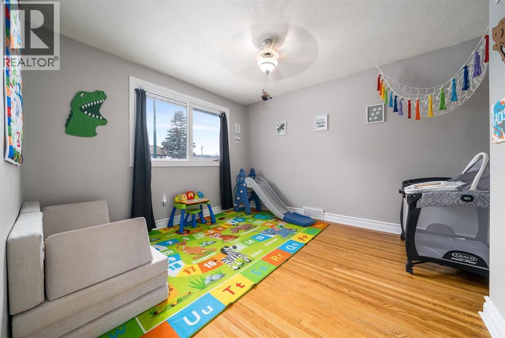 166 12 Street Se, Medicine Hat, Alberta T1A 1V2 - Photo 9 - A2274396