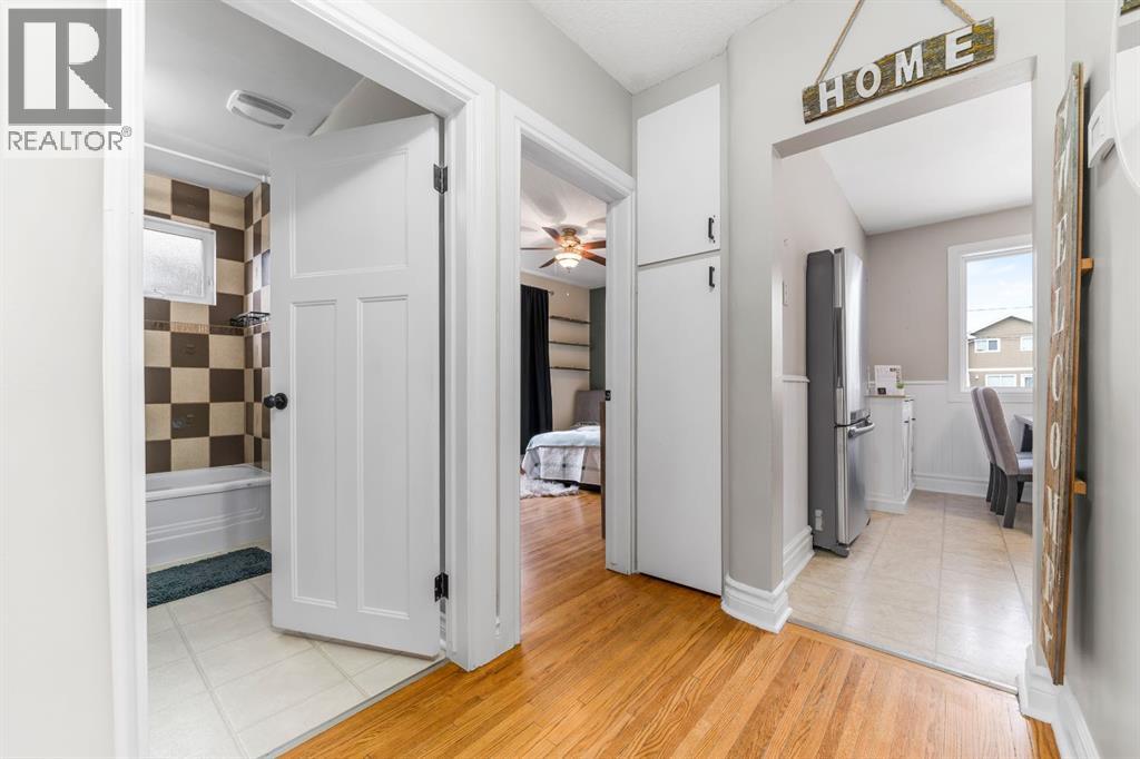 166 12 Street Se, Medicine Hat, Alberta T1A 1V2 - Photo 11 - A2274396