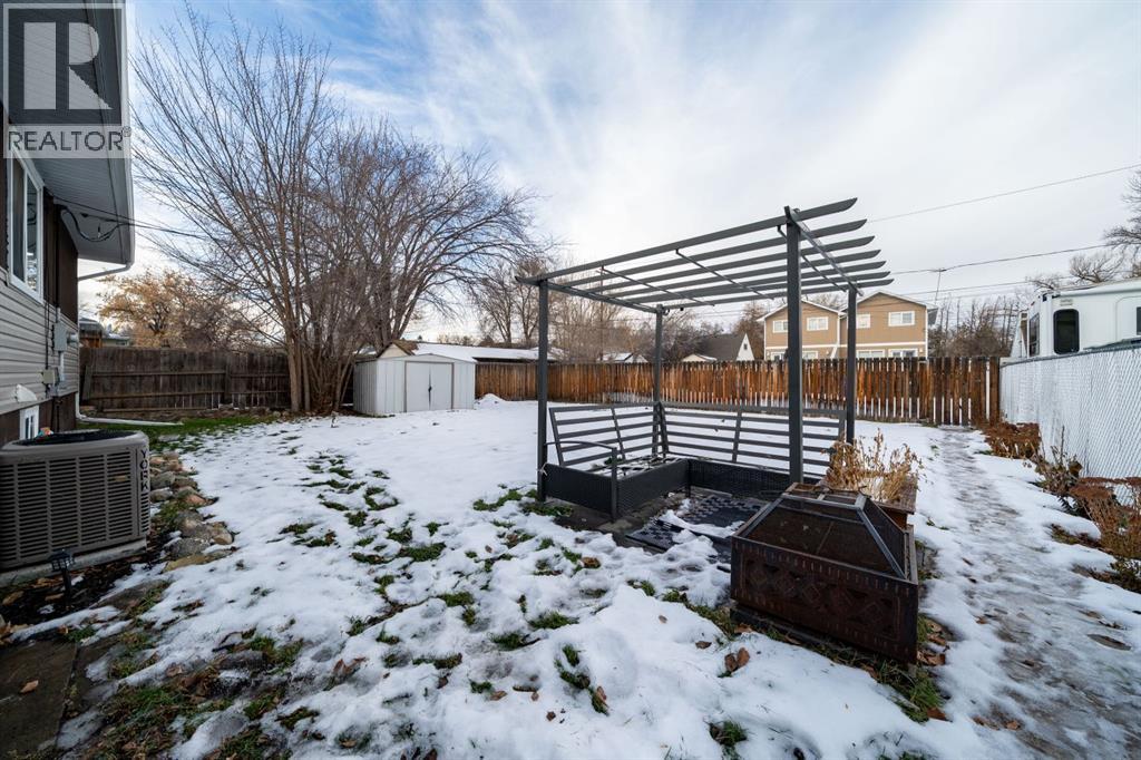 166 12 Street Se, Medicine Hat, Alberta T1A 1V2 - Photo 33 - A2274396