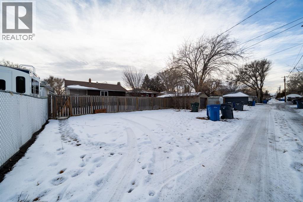 166 12 Street Se, Medicine Hat, Alberta T1A 1V2 - Photo 37 - A2274396