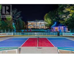 180 SANDRINGHAM DRIVE, Toronto, Ontario