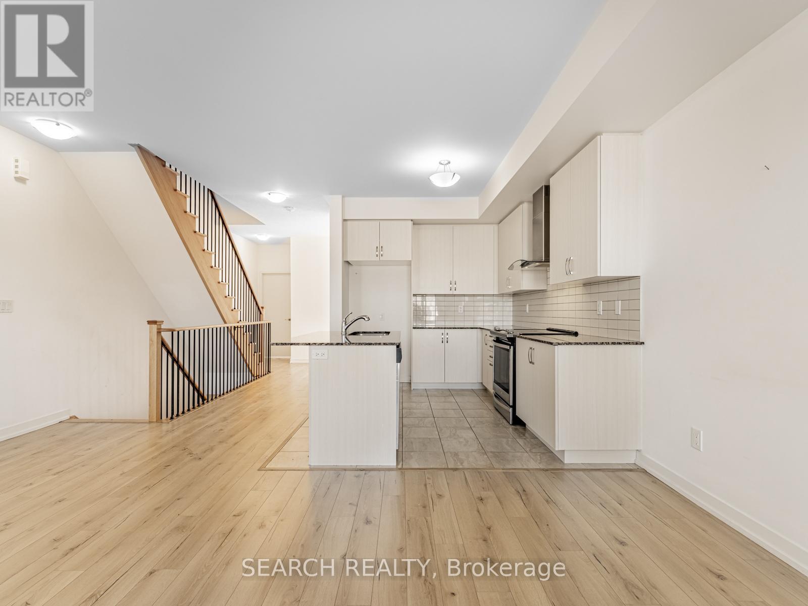 247 Harding Park Street, Newmarket, Ontario  L3Y 0E3 - Photo 17 - N12312876