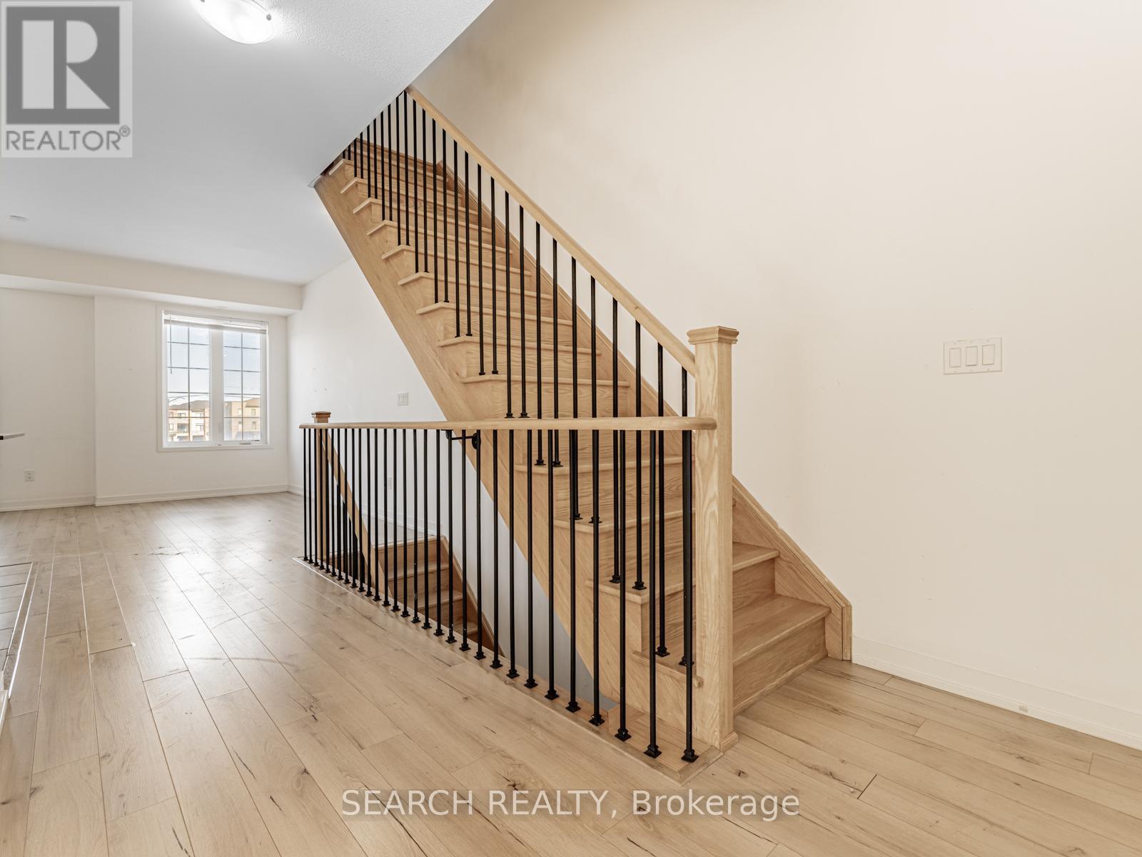 247 Harding Park Street, Newmarket, Ontario  L3Y 0E3 - Photo 23 - N12312876