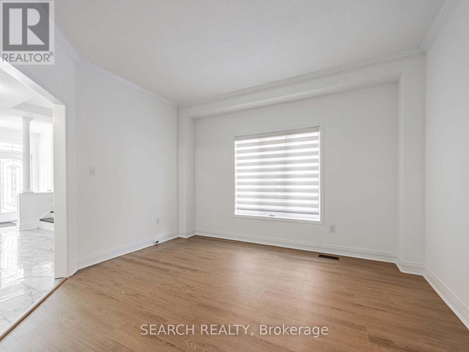 7 Homeview Road, Brampton, Ontario  L6R 2L9 - Photo 9 - W12317372