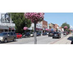 60 YONGE STREET N, Springwater, Ontario