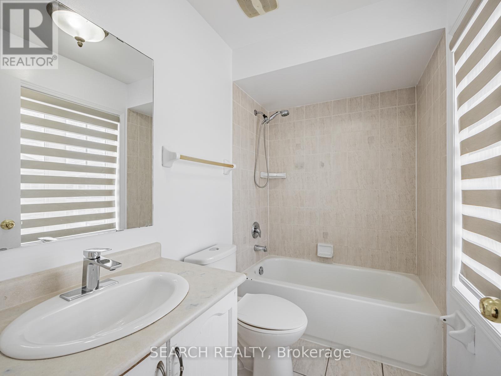 7 Homeview Road, Brampton, Ontario  L6R 2L9 - Photo 32 - W12317372