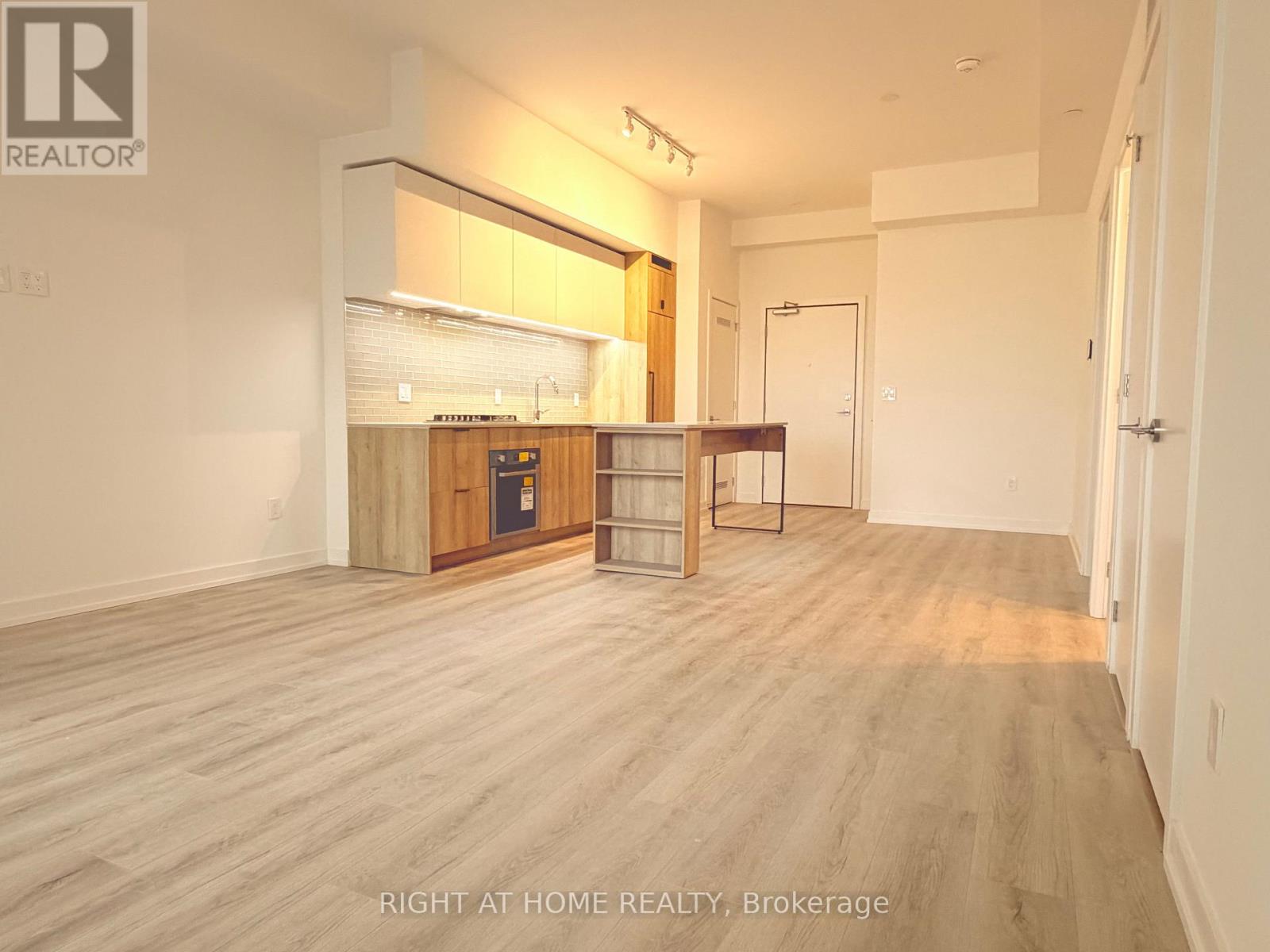 307 - 722 Marlee Avenue, Toronto, Ontario  M6B 3J7 - Photo 8 - W12580672