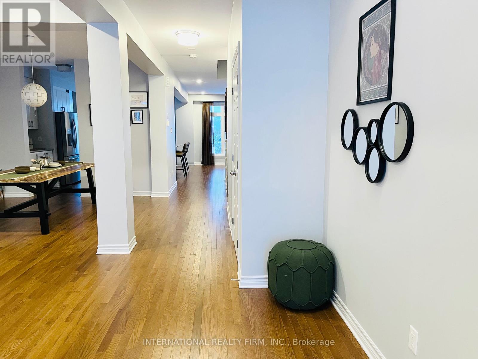 696 Moonflower Crescent, Ottawa, Ontario  K1T 0X8 - Photo 3 - X12345850