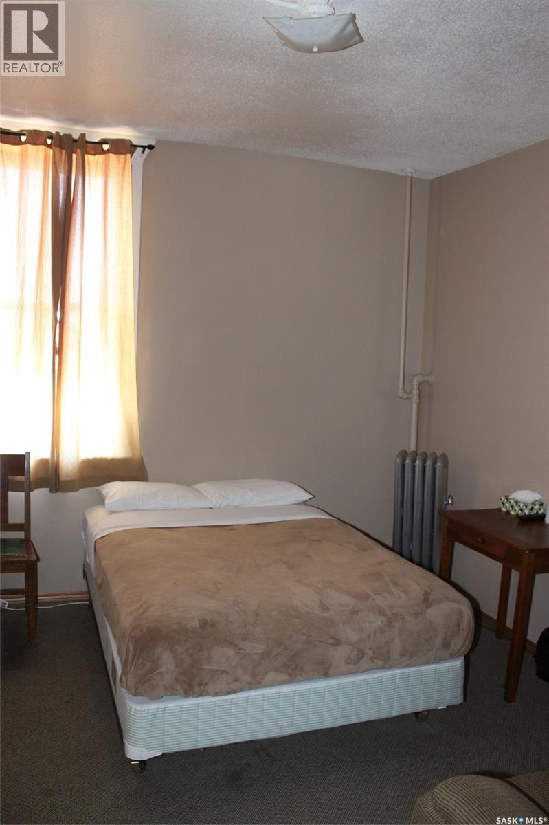 343 Redcoat Drive, Eastend, Saskatchewan  S0N 0T0 - Photo 15 - SK025658