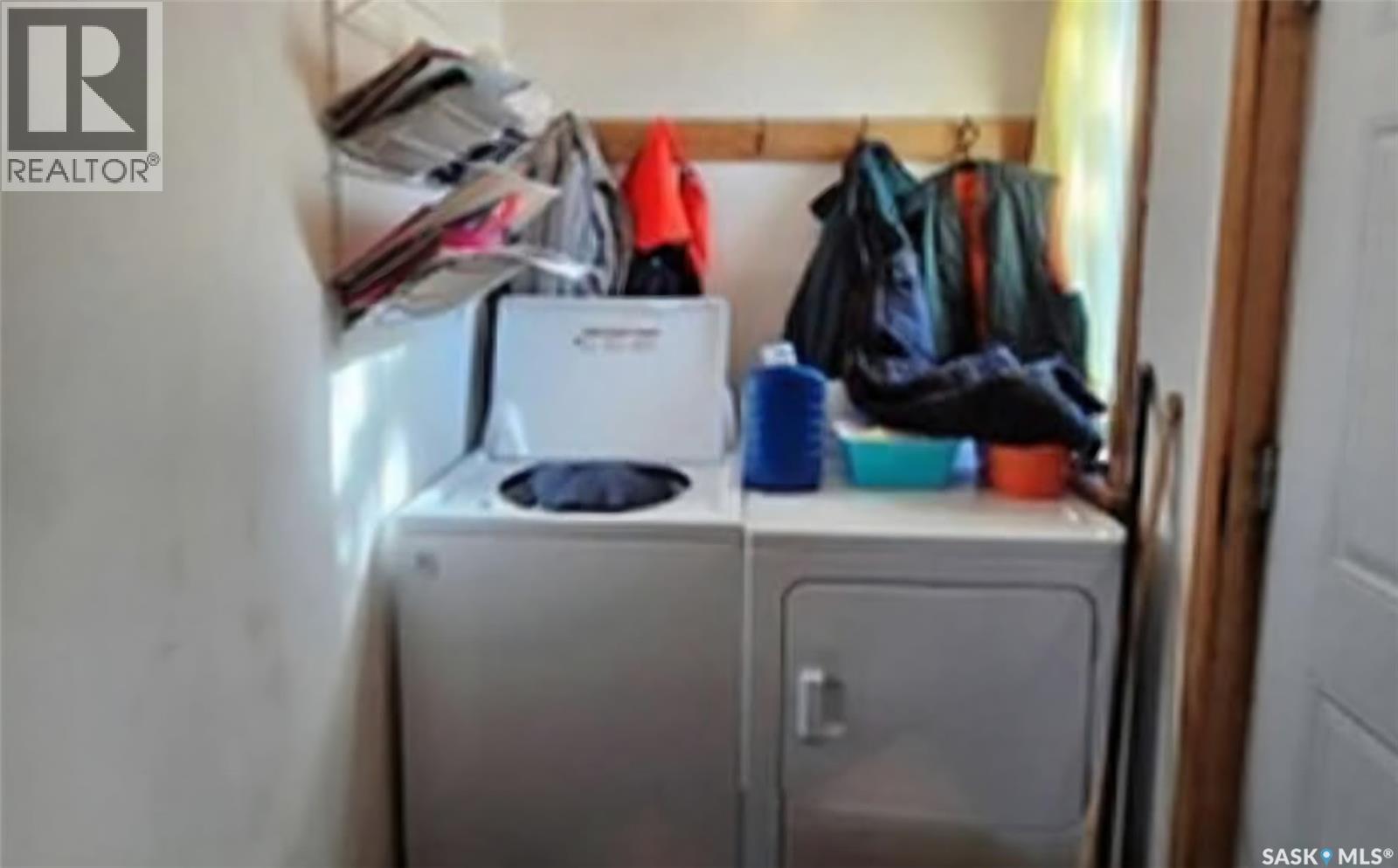 102 Dominion Avenue, Kincaid, Saskatchewan  S0H 2J0 - Photo 11 - SK025657