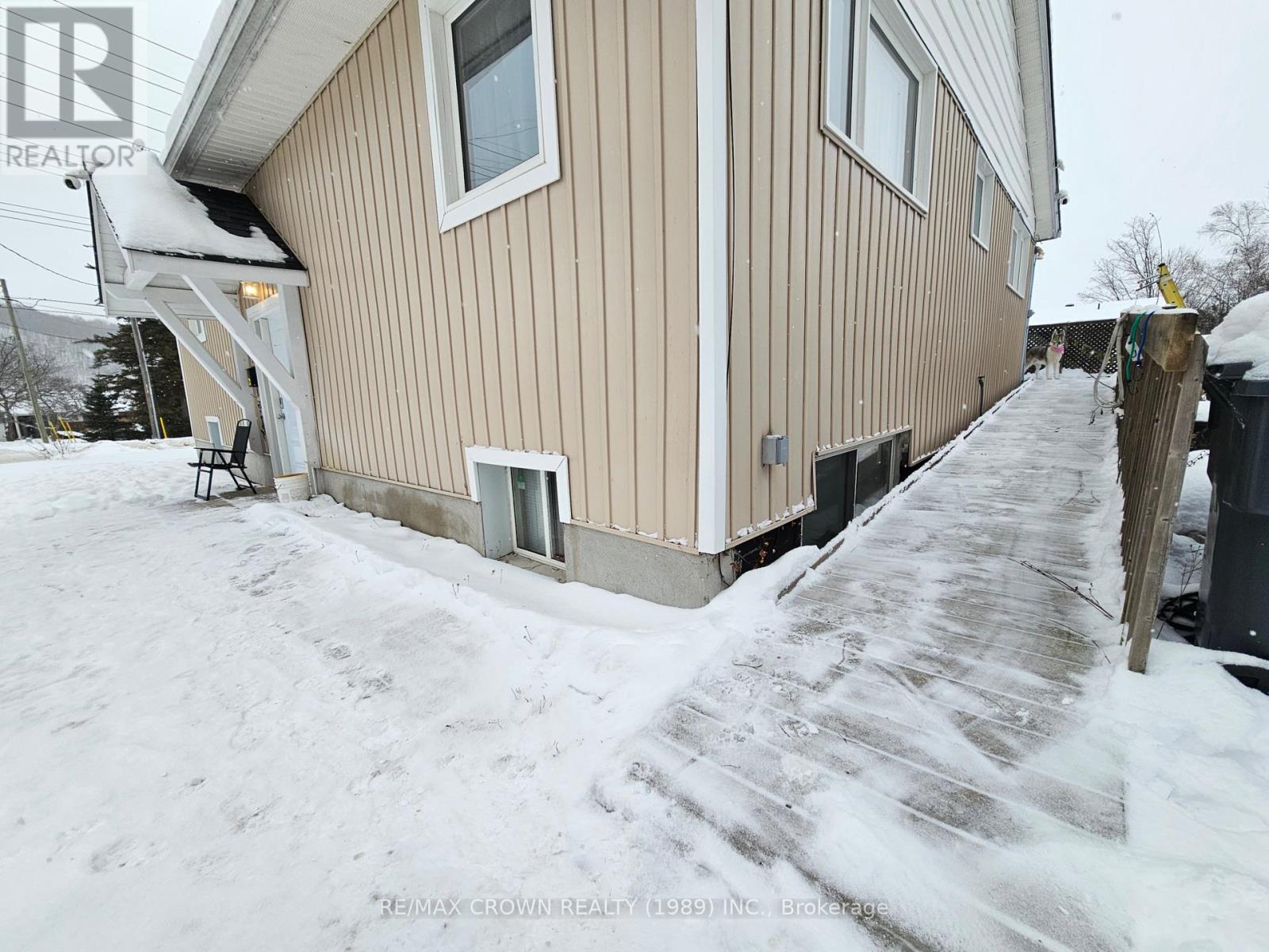 205 Lakeside Drive, North Bay, Ontario  P1A 3E2 - Photo 3 - X12634762