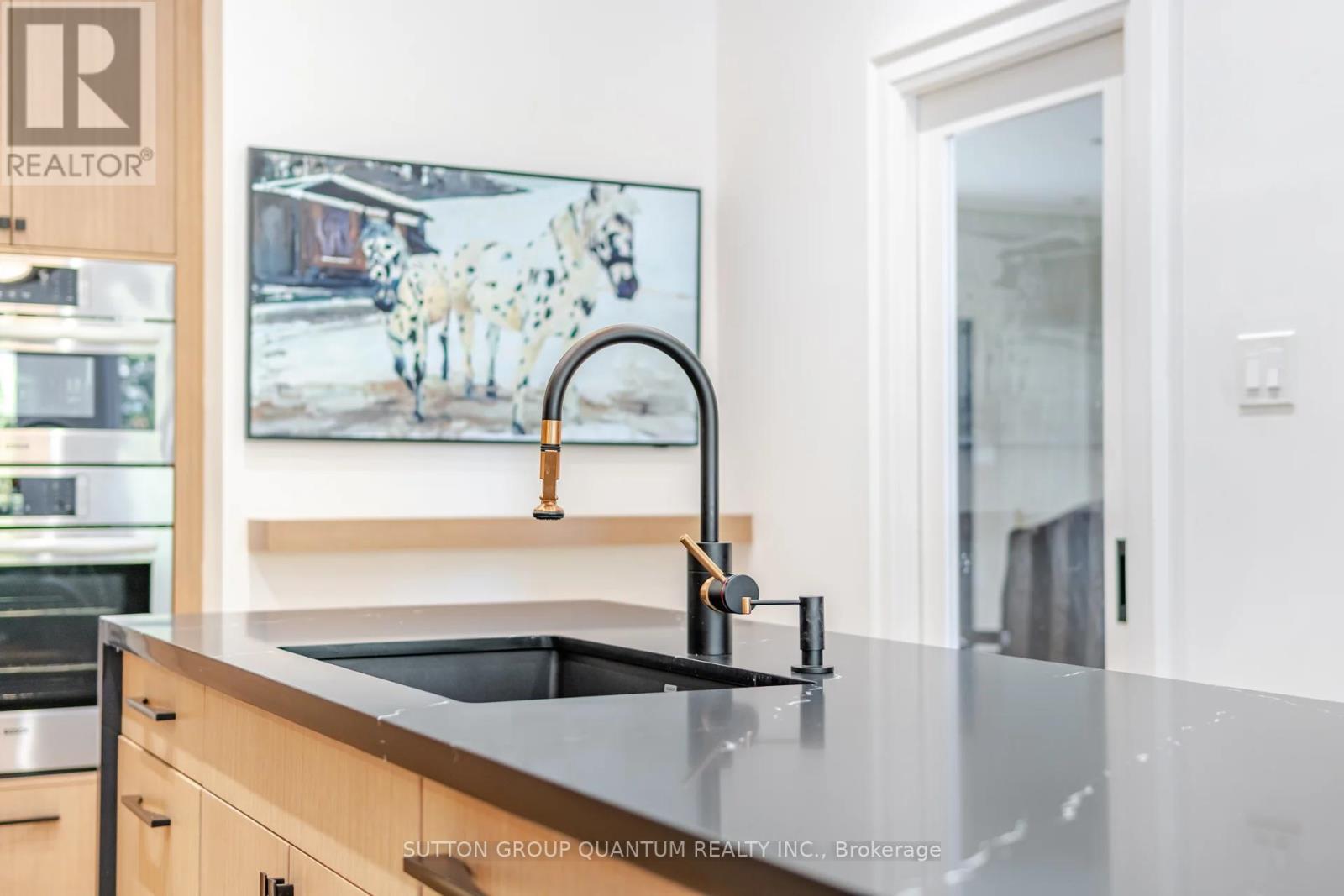 1080 Geran Crescent, Mississauga, Ontario  L5H 4A6 - Photo 19 - W12634636