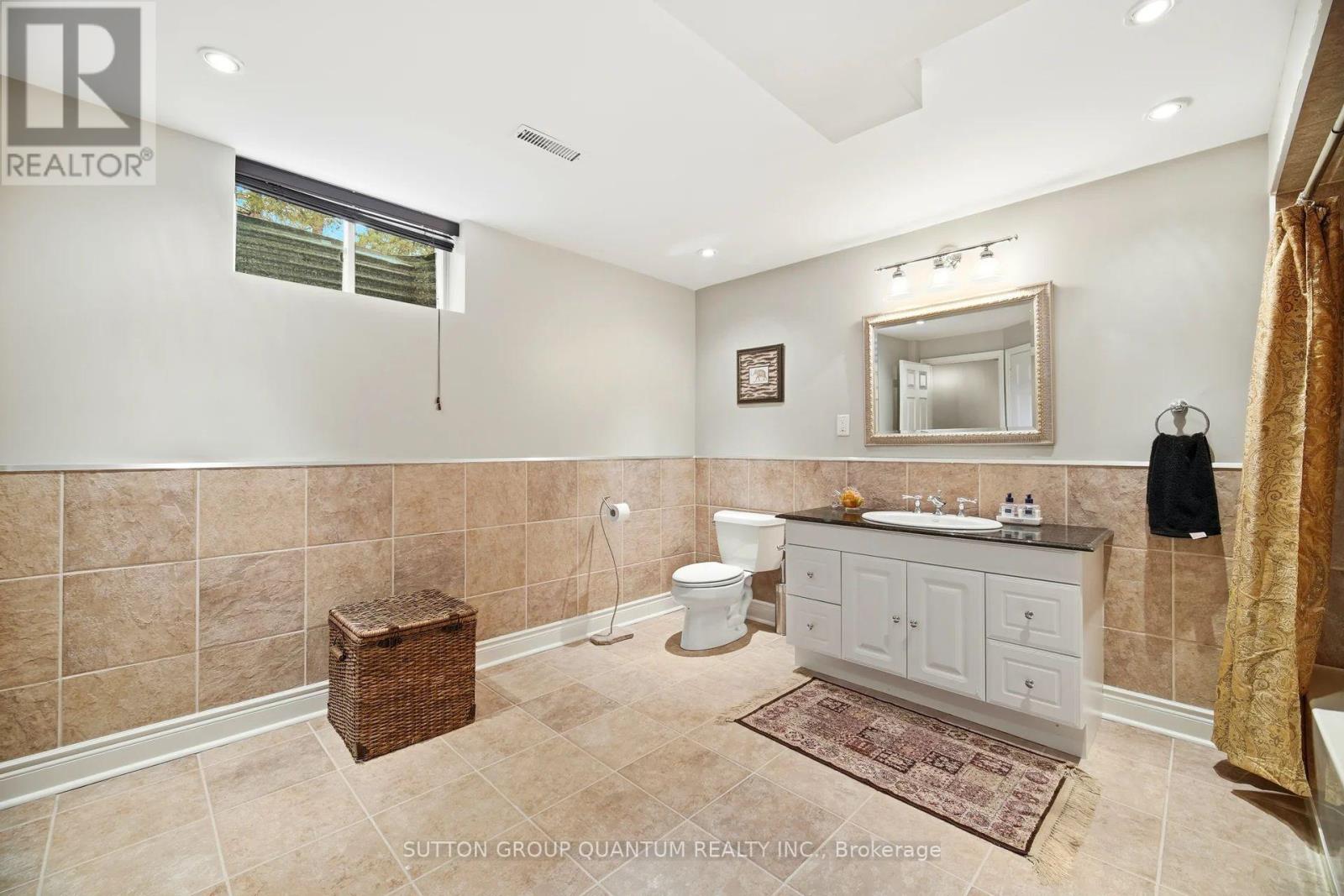 1080 Geran Crescent, Mississauga, Ontario  L5H 4A6 - Photo 46 - W12634636