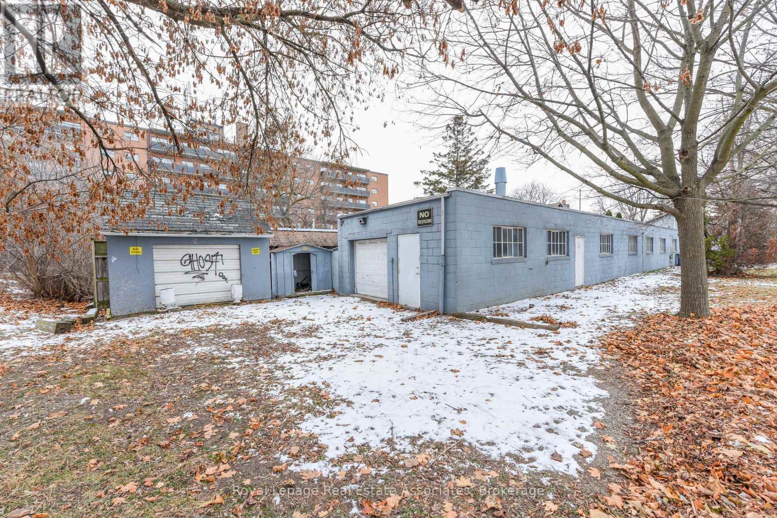 1089 Seneca Avenue, Mississauga, Ontario  L5G 3X4 - Photo 16 - W12634656