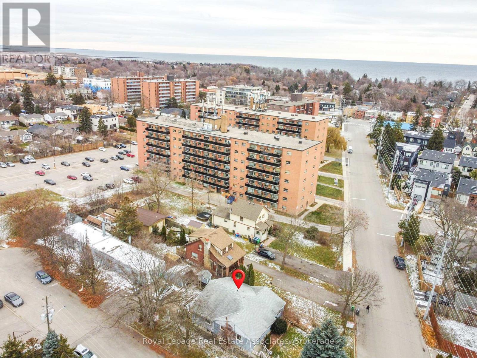 1089 Seneca Avenue, Mississauga, Ontario  L5G 3X4 - Photo 7 - W12634656