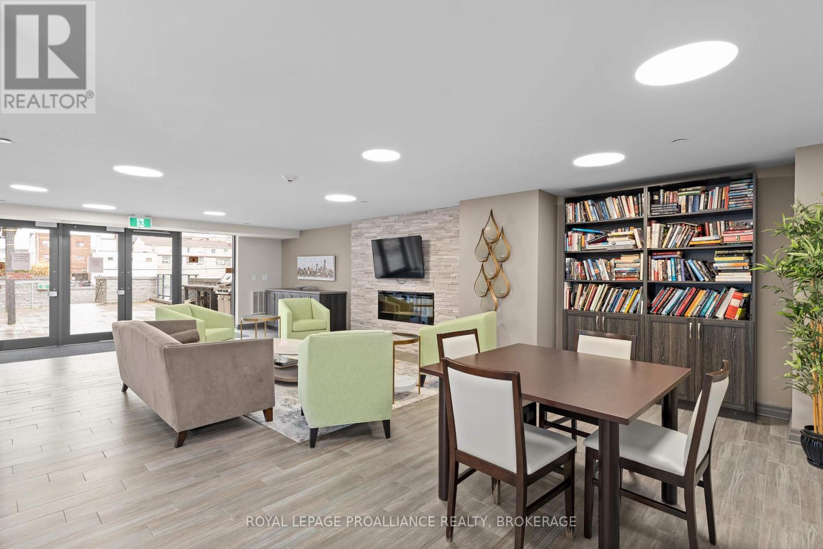 711 - 121 Queen Street, Kingston, Ontario K7K 0G6 - Photo 26 - X12634736