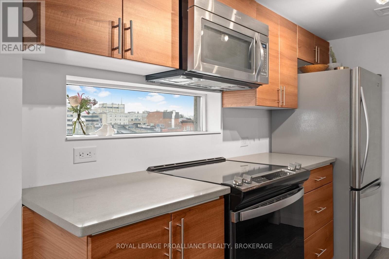 711 - 121 Queen Street, Kingston, Ontario K7K 0G6 - Photo 5 - X12634736