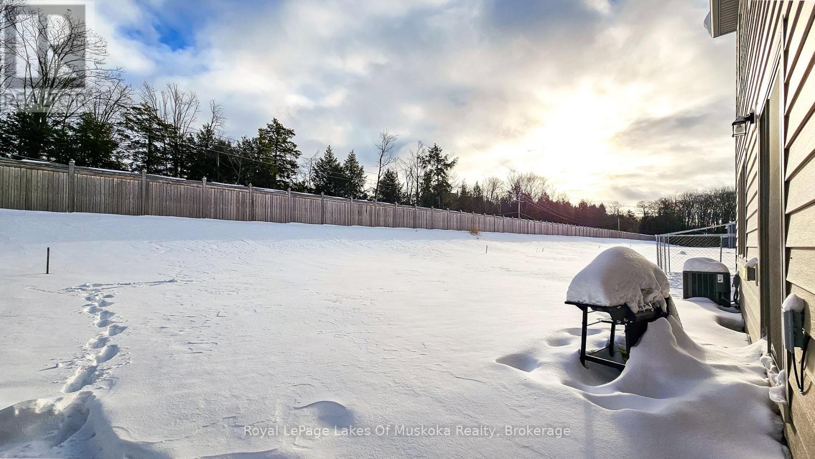 345 Mceachern Lane, Gravenhurst, Ontario P1P 0H8 - Photo 11 - X12634774