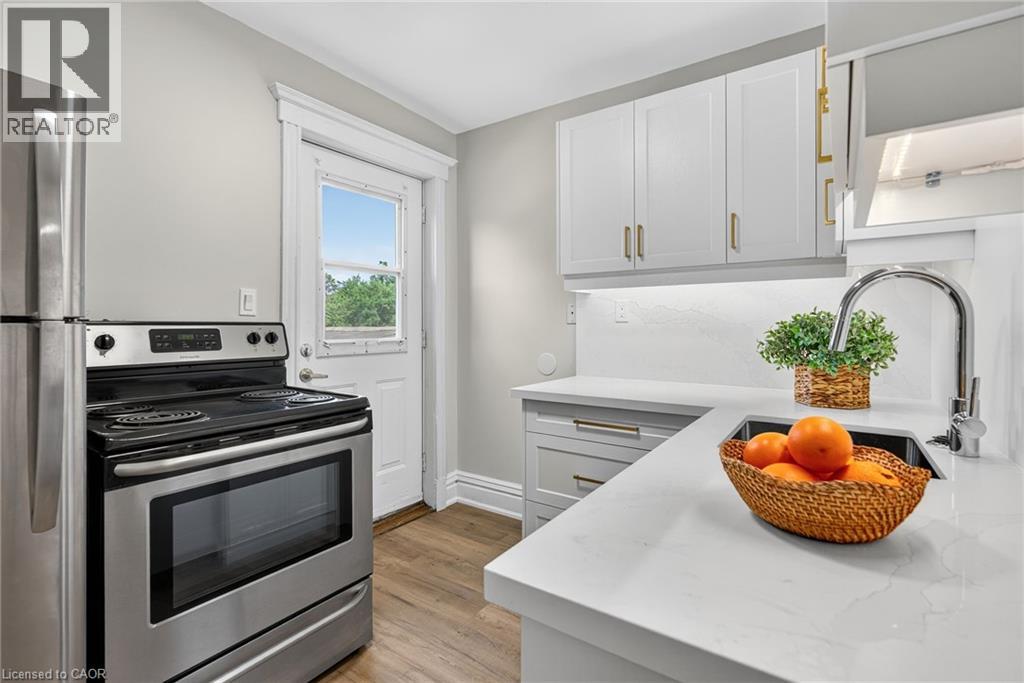 84 Ray Street S, Hamilton, Ontario  L8P 3V7 - Photo 32 - 40761453