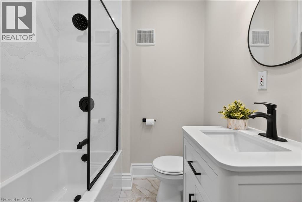 84 Ray Street S, Hamilton, Ontario  L8P 3V7 - Photo 28 - 40761453