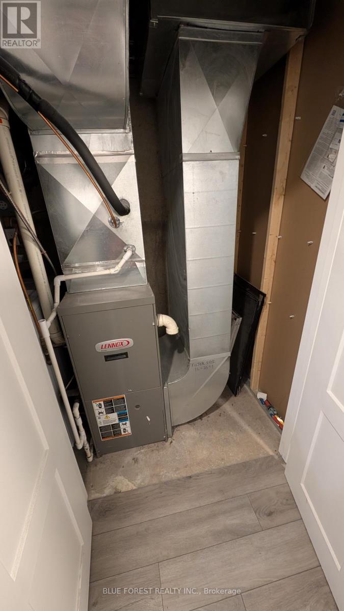 49 Toulon Crescent, London East, Ontario N6V 1J4 - Photo 15 - X12634742