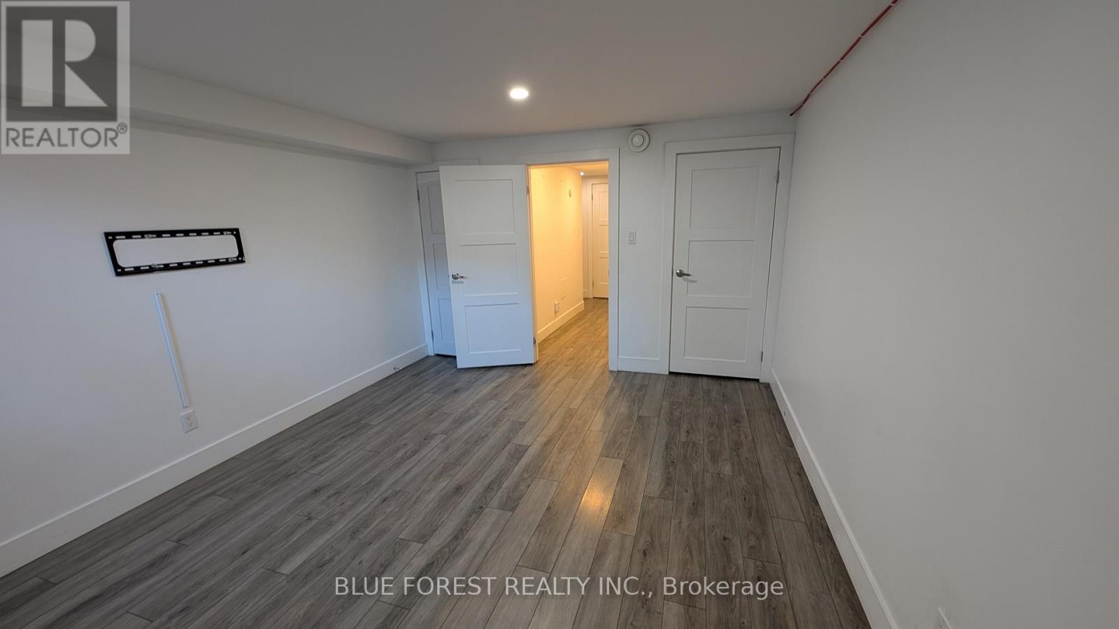 49 Toulon Crescent, London East, Ontario N6V 1J4 - Photo 17 - X12634742