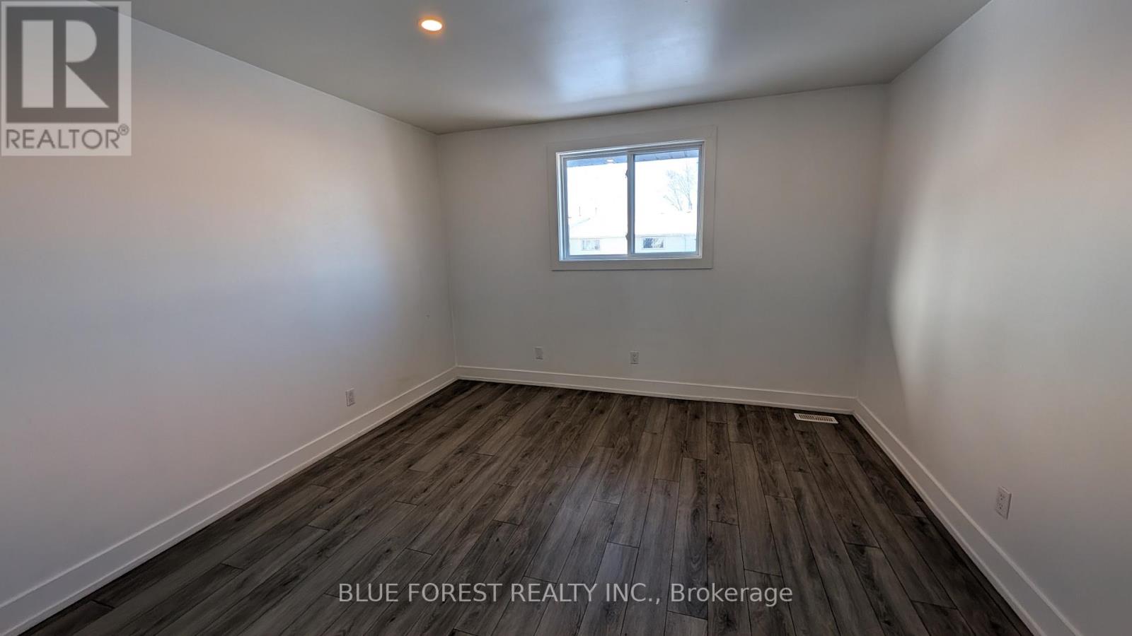 49 Toulon Crescent, London East, Ontario N6V 1J4 - Photo 20 - X12634742