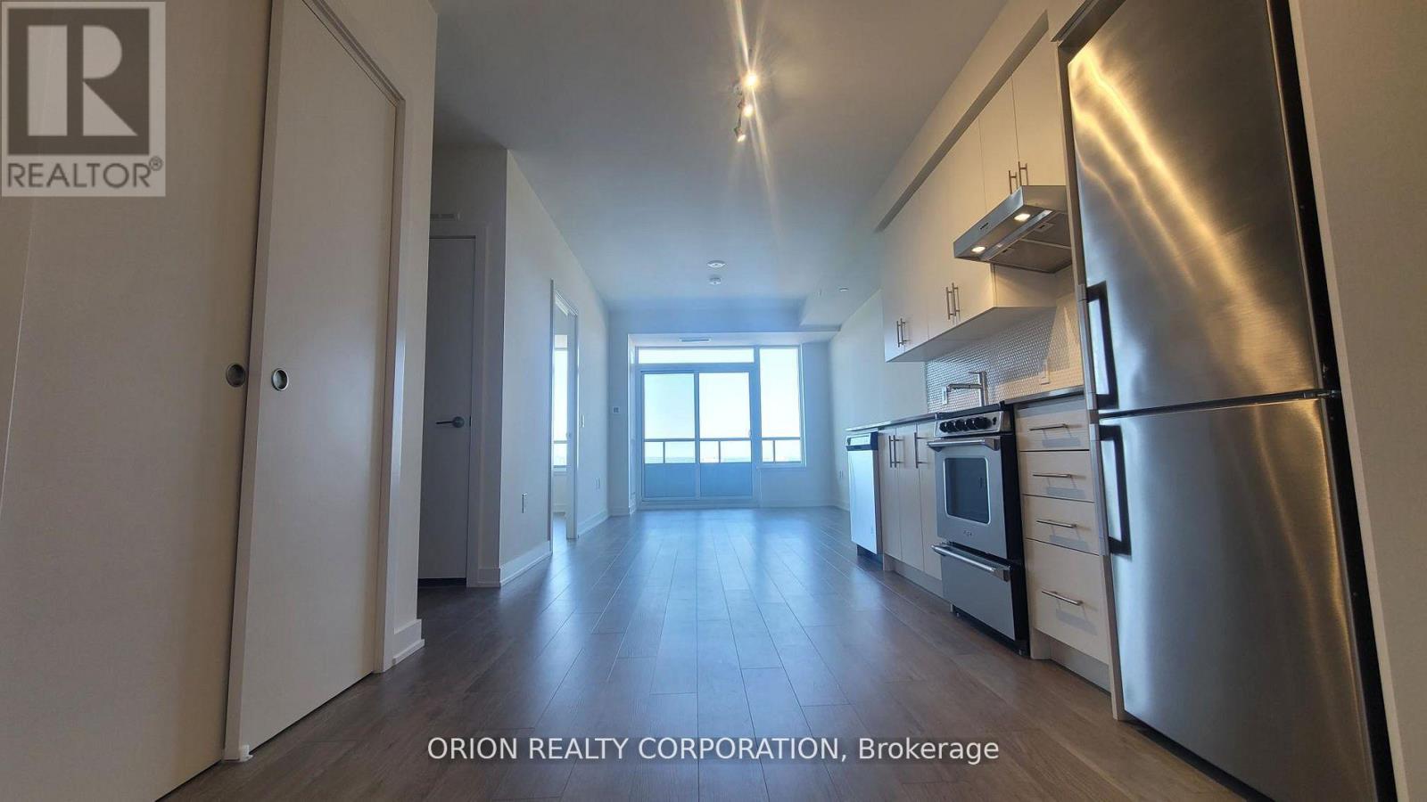 1202 - 212 King William Street, Hamilton, Ontario  L8R 0A7 - Photo 3 - X12634632