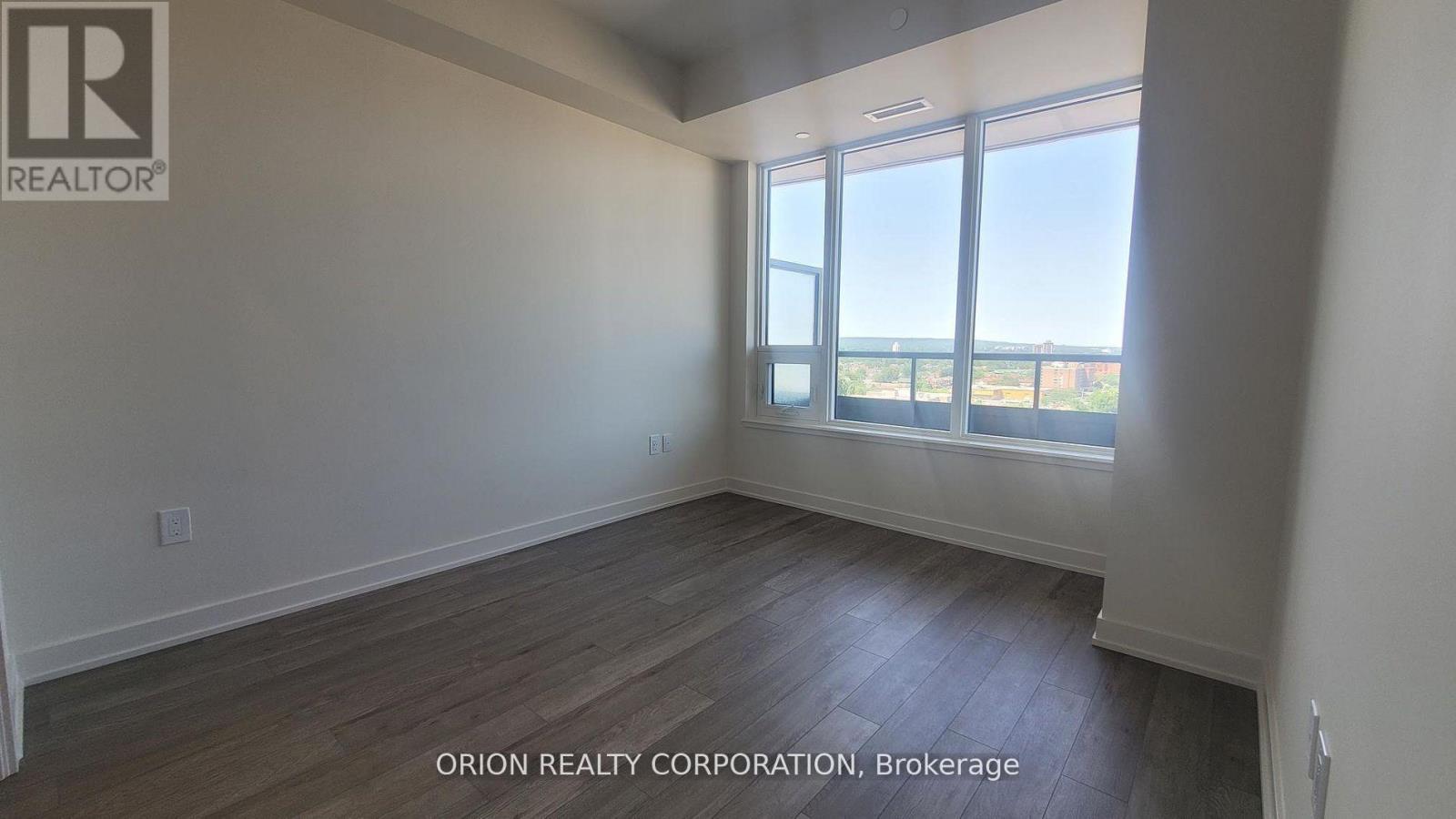 1202 - 212 King William Street, Hamilton, Ontario  L8R 0A7 - Photo 6 - X12634632