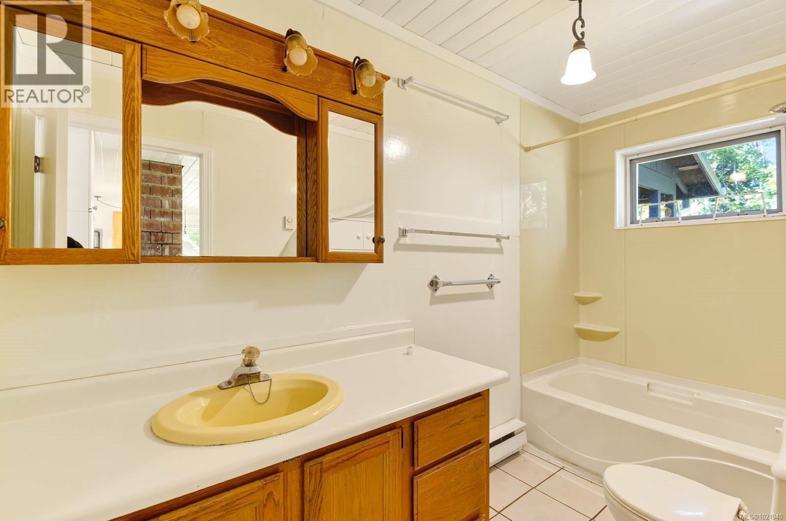 8000 Beaver Creek Rd, Port Alberni, British Columbia  V9Y 8N2 - Photo 12 - 1021940