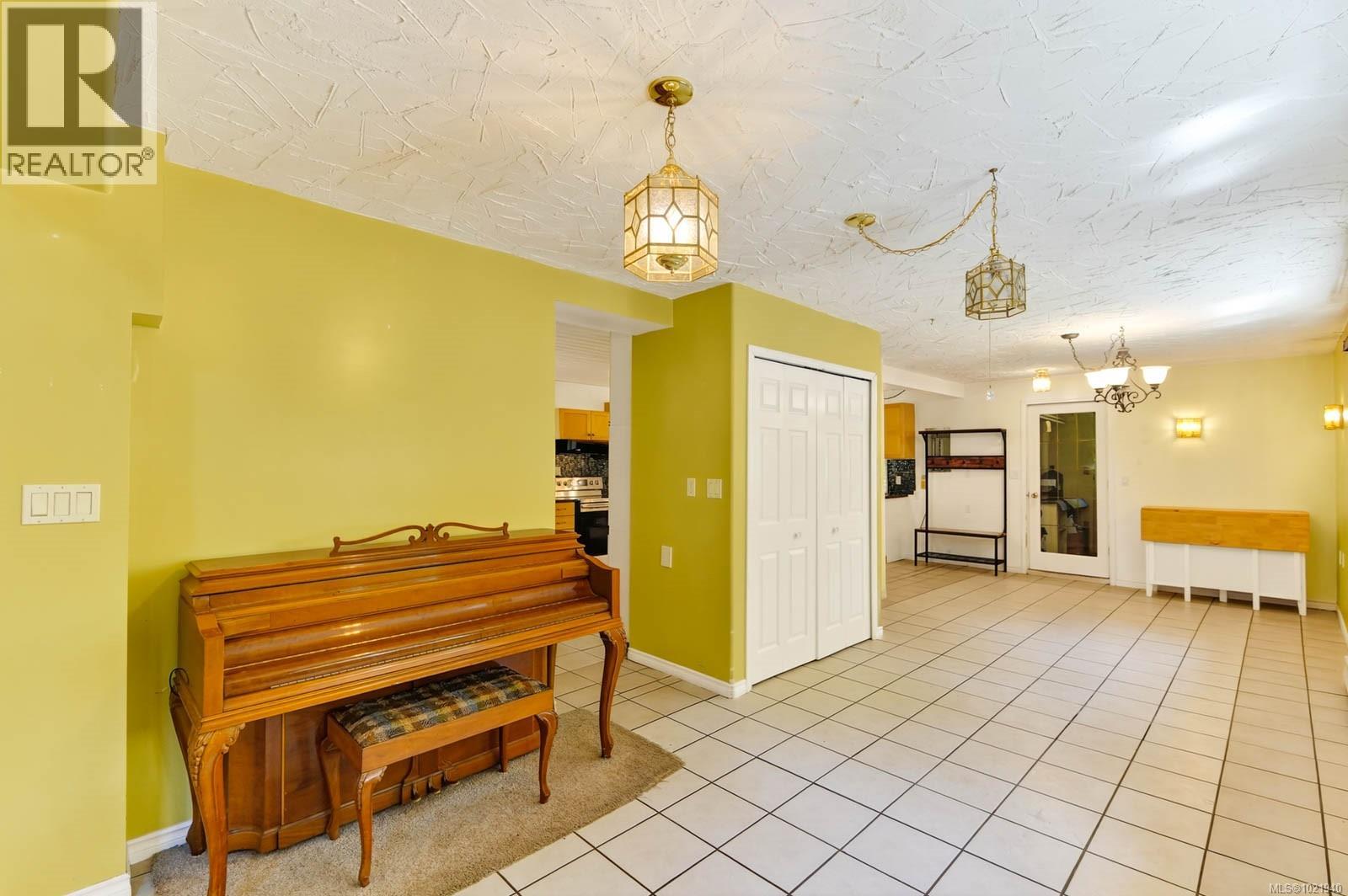 8000 Beaver Creek Rd, Port Alberni, British Columbia  V9Y 8N2 - Photo 19 - 1021940