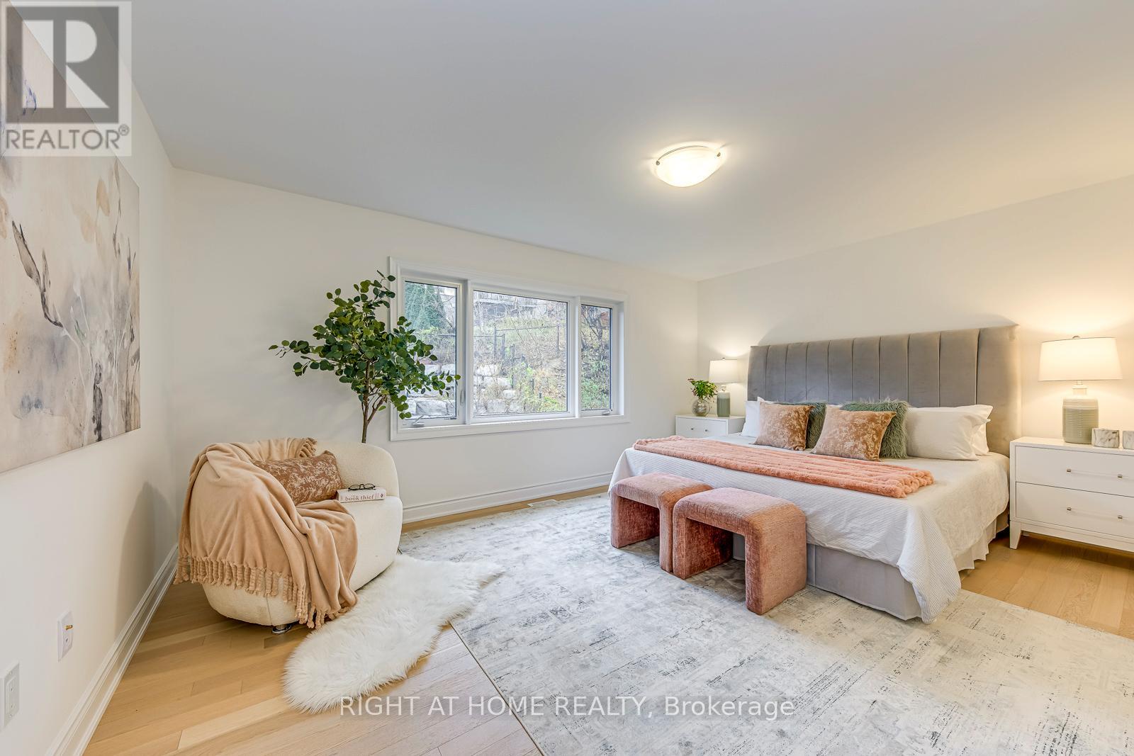 2575 Islington Avenue, Toronto, Ontario  M9V 4A2 - Photo 25 - W12581048