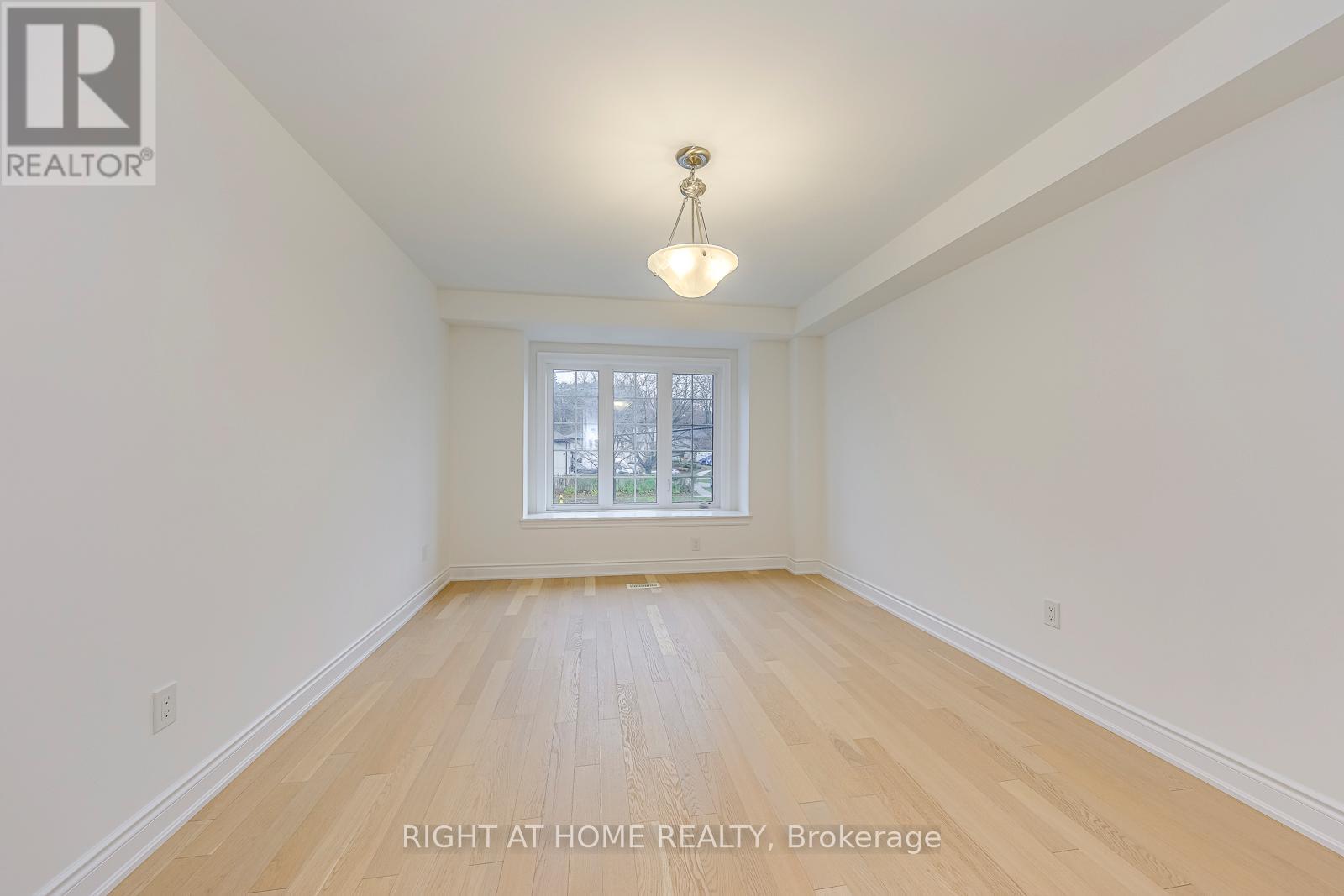 2577 Islington Avenue, Toronto, Ontario  M9V 4A2 - Photo 15 - W12581204