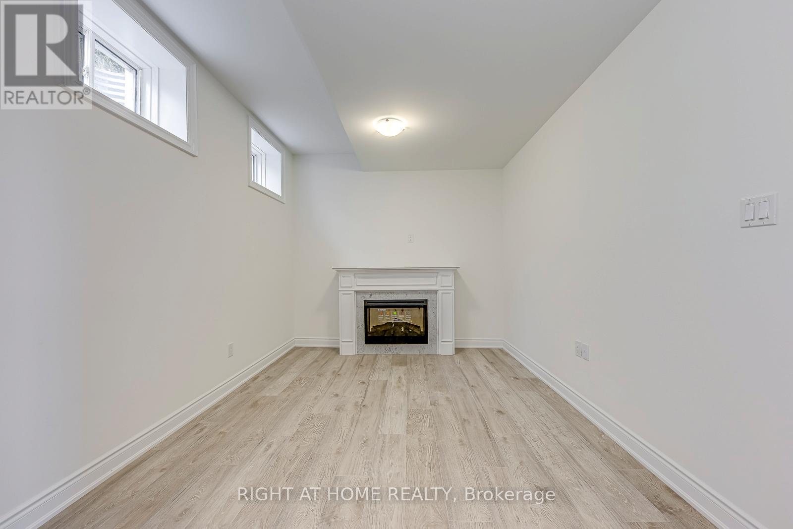 2579 Islington Avenue, Toronto, Ontario  M9V 4A2 - Photo 38 - W12581292