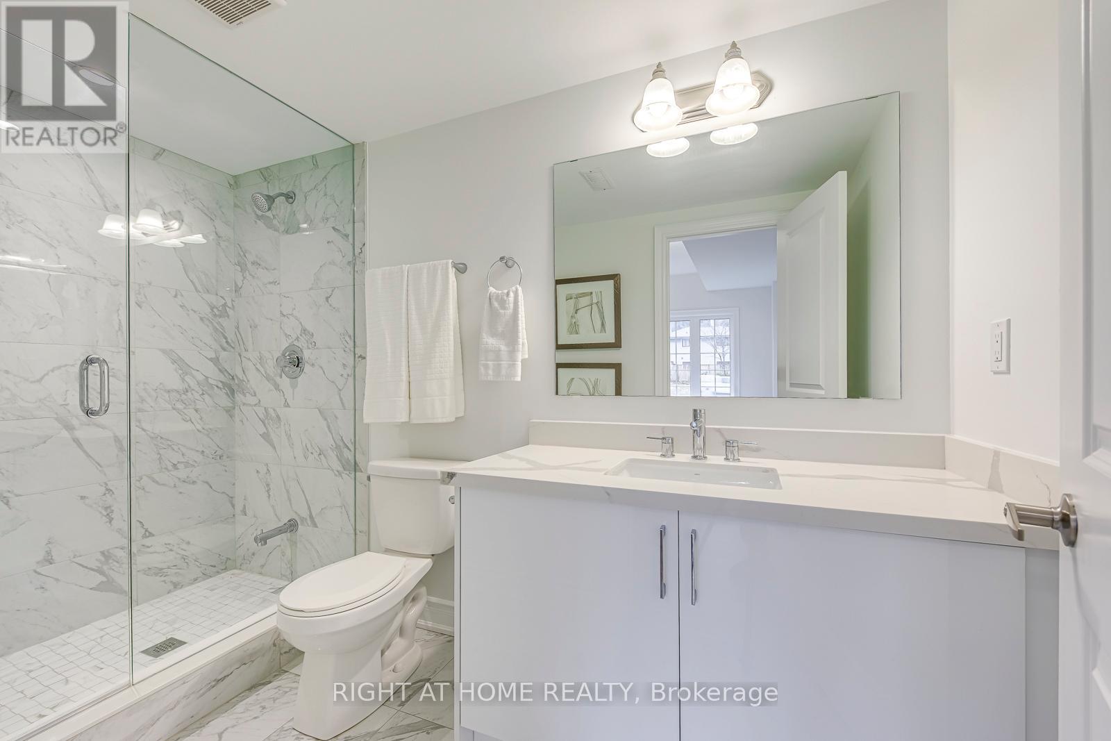 2575 Islington Avenue, Toronto, Ontario  M9V 4A2 - Photo 44 - W12581048