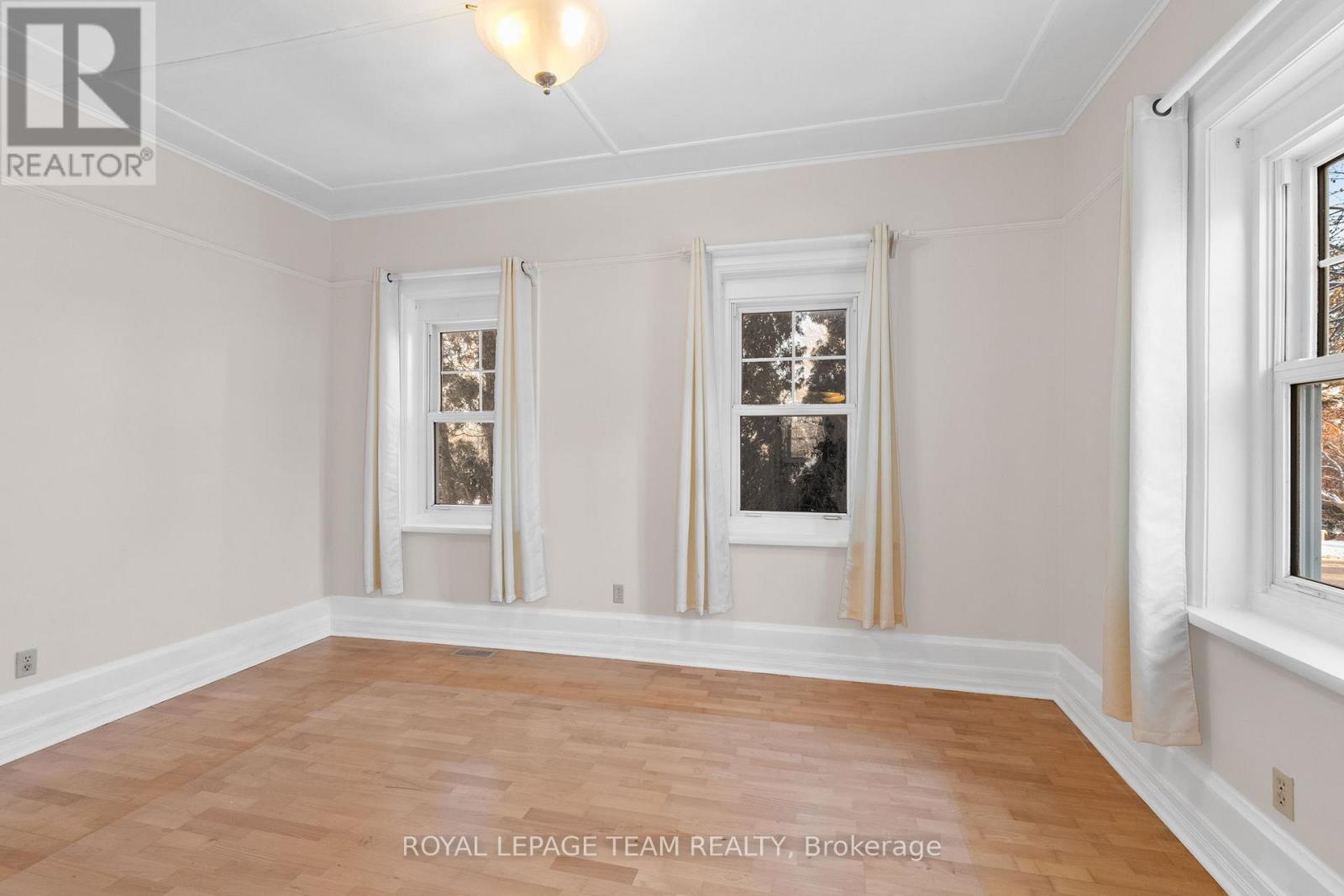 5584 Manotick Main Street, Ottawa, Ontario  K4M 1A4 - Photo 10 - X12634798