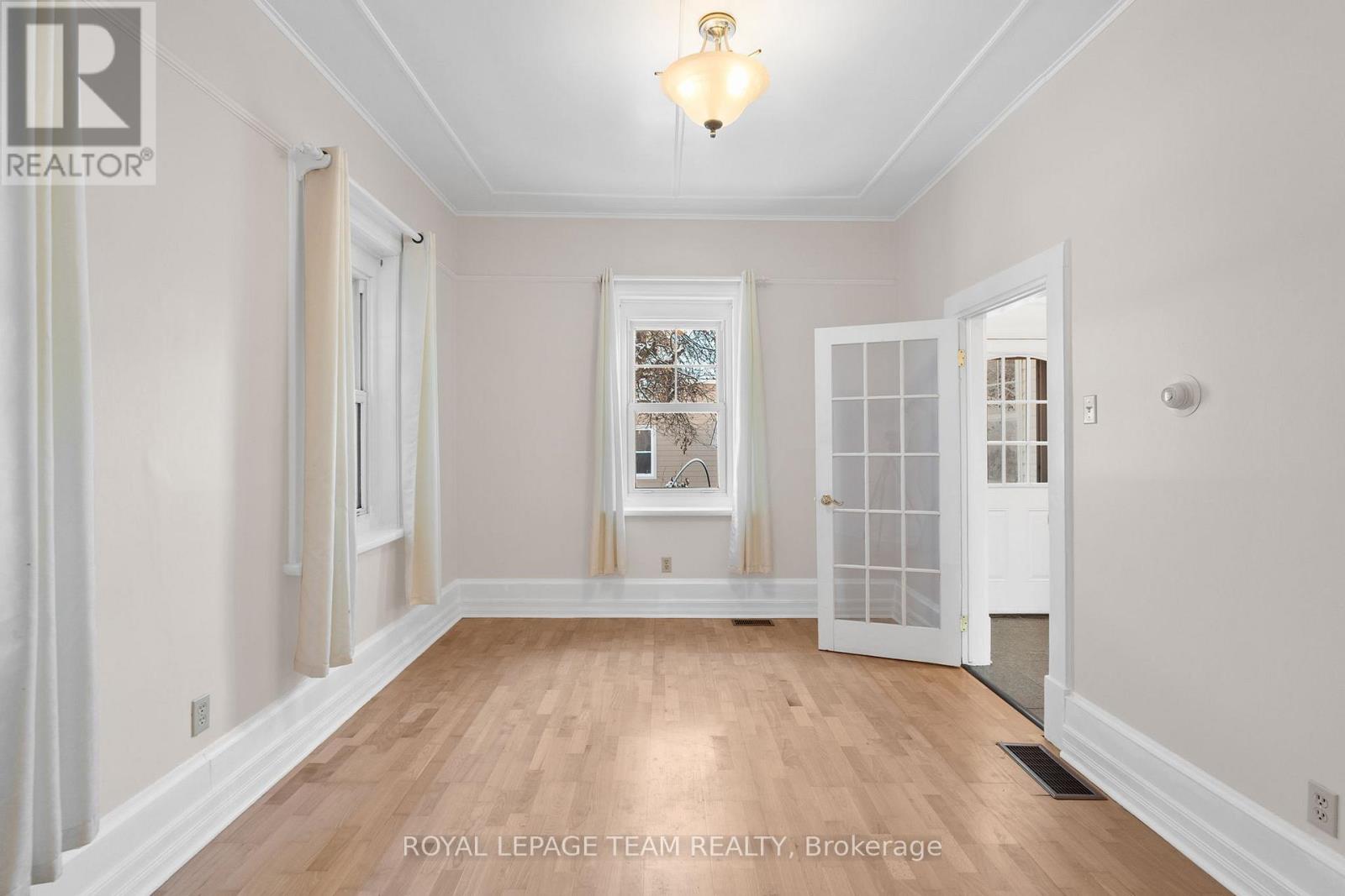 5584 Manotick Main Street, Ottawa, Ontario  K4M 1A4 - Photo 11 - X12634798