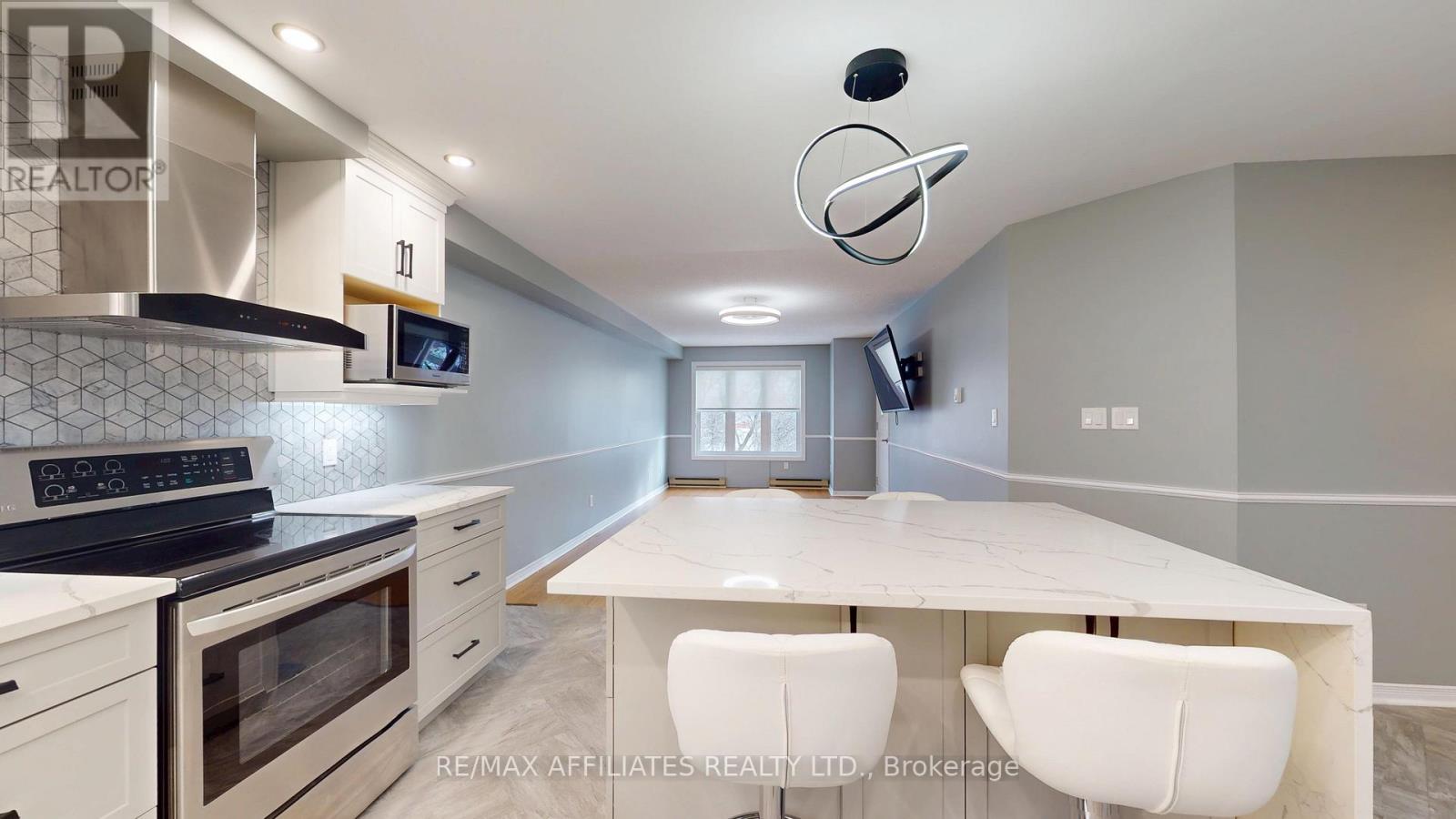 403 - 21 Liston Avenue, Brockville, Ontario K6V 7B3 - Photo 8 - X12634820