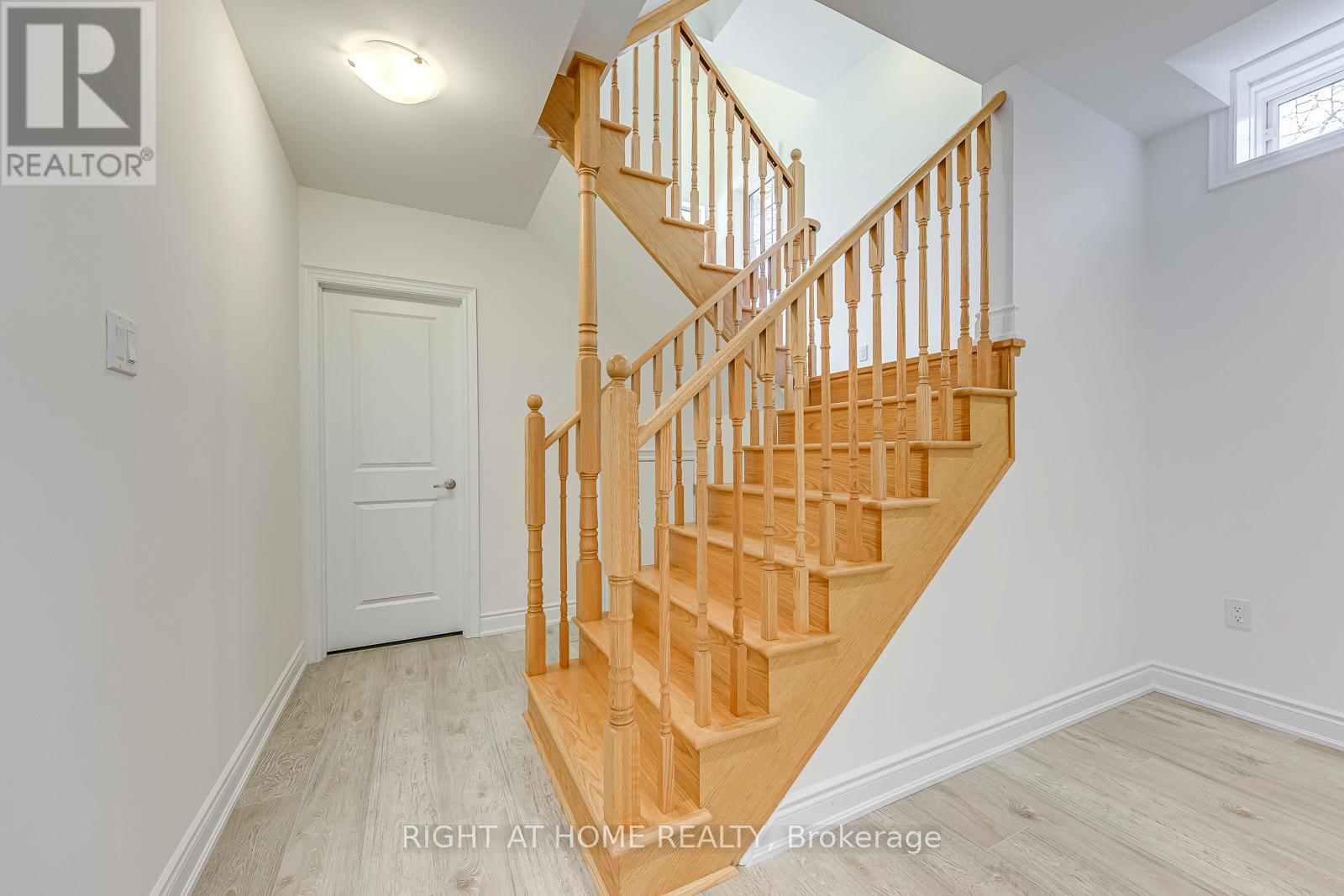 2581 Islington Avenue, Toronto, Ontario  M9V 4A2 - Photo 35 - W12581464